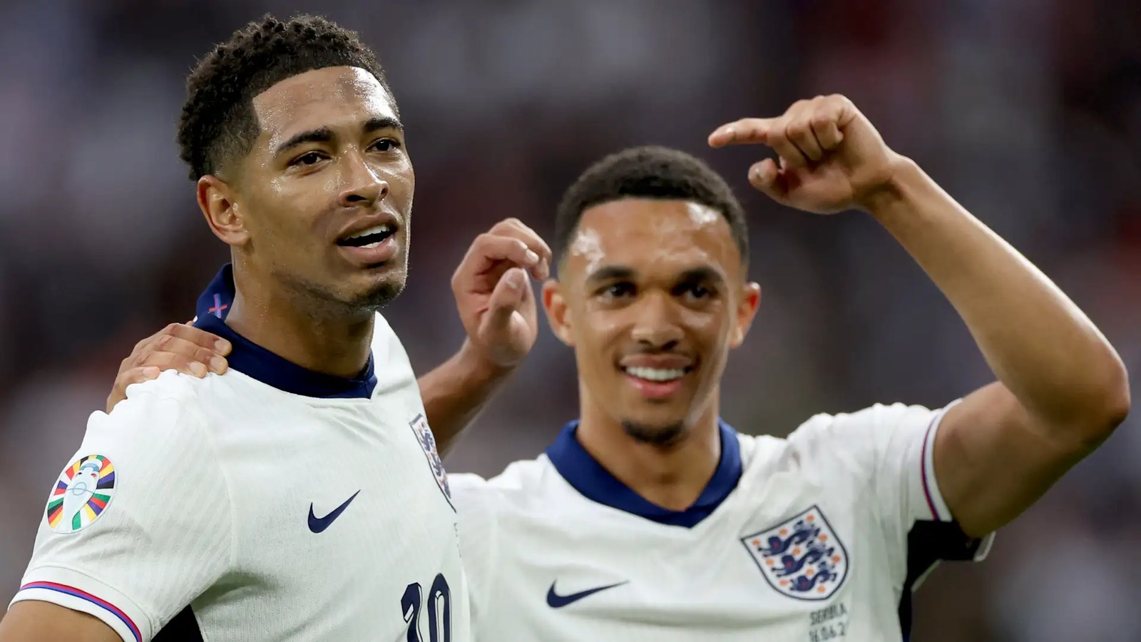 Angleterre : Tuchel rappelle Alexander-Arnold et Palmer, Rio Ngumoha retenu