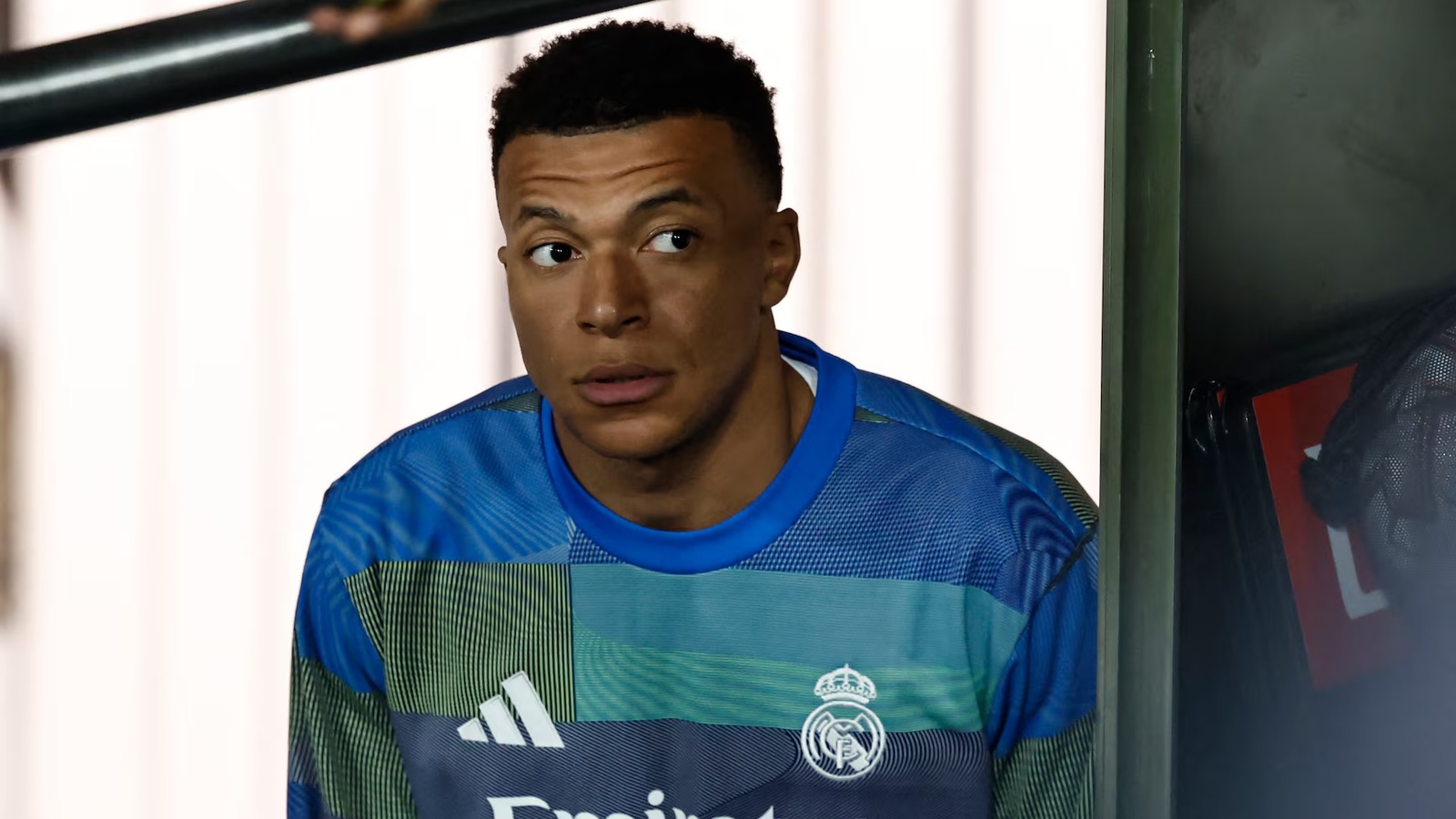 Real Madrid : Kylian Mbappé absent 10 à 12 jours, genou gauche touché