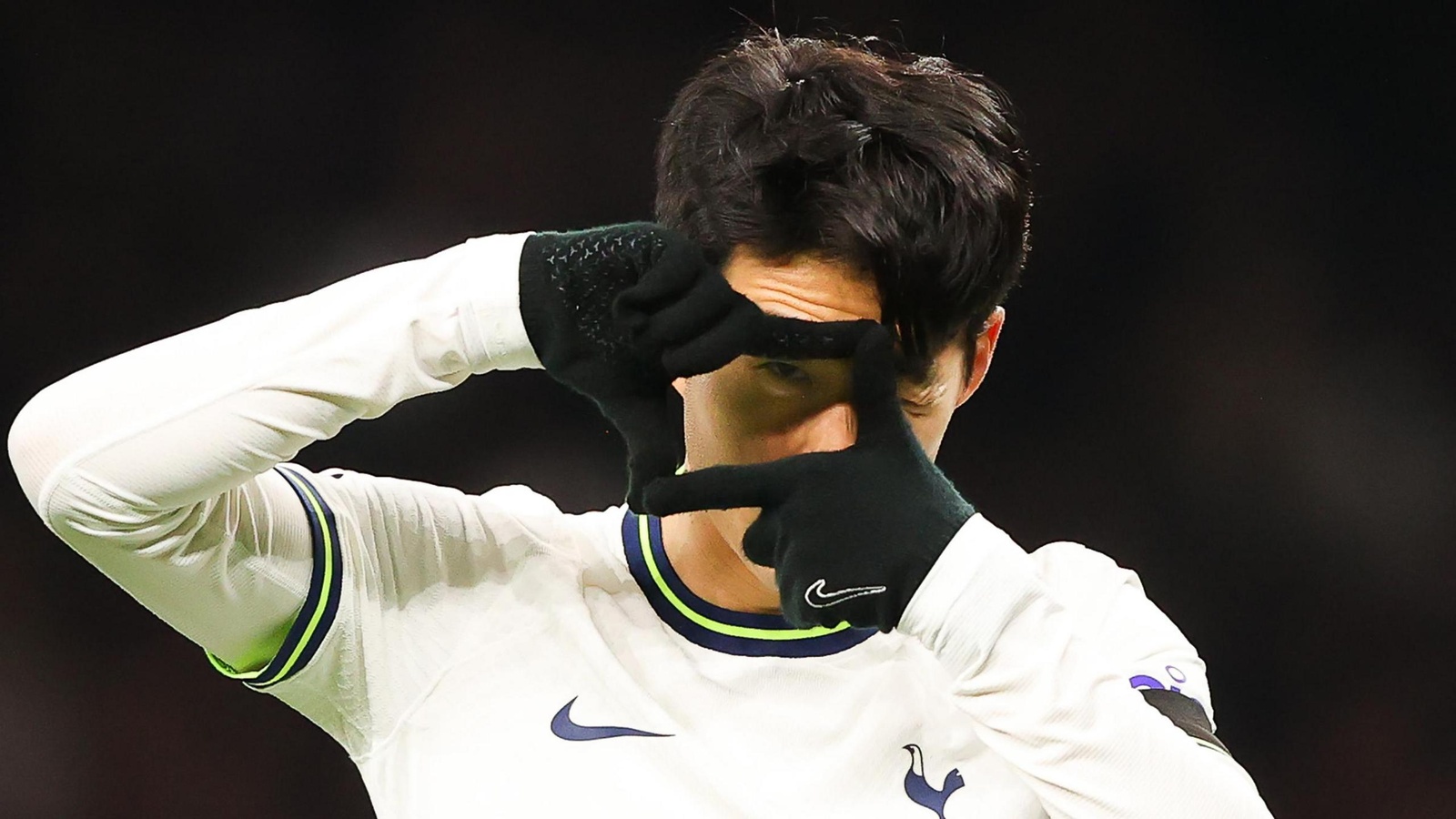 Liverpool vs Tottenham : Iraola défie De Zerbi en Carabao Cup à Anfield